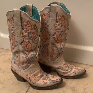 CORRAL WOMEN'S TURQUOISE EMBROIDERY WITH STUDS WESTERN BOOTS - SNIP TOE SIZE 6